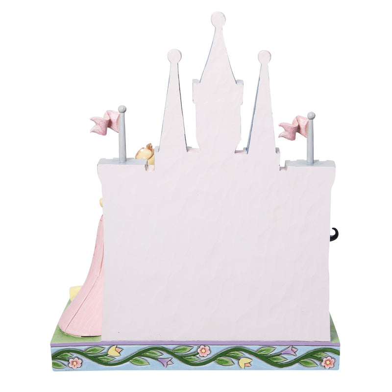 Figurine Princesses Disney devant le château - Disney Traditions