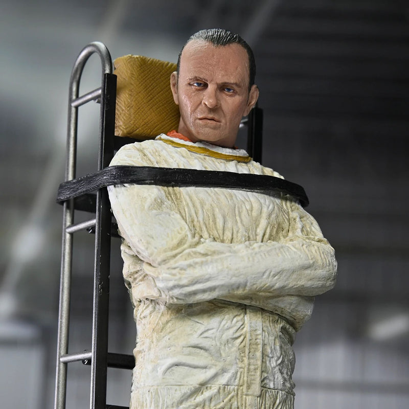 SILENCE OF THE LAMBS - 7" SCALE ACTION FIGURE - DR. HANNIBAL LECTER (MASKED)