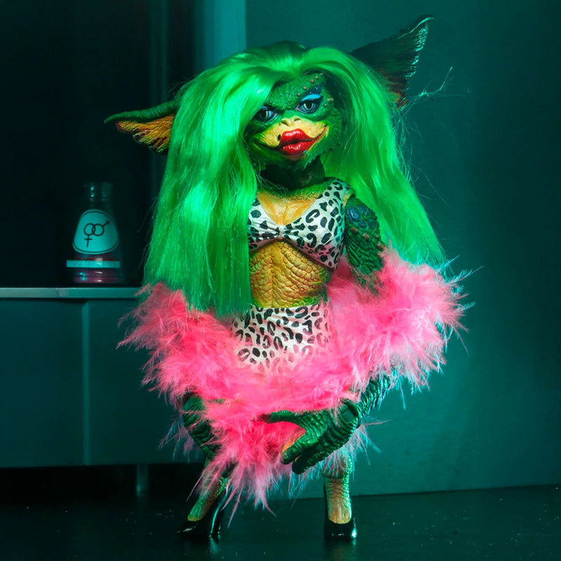 GREMLINS 2- THE NEW BATCH- 7” SCALE ACTION FIGURE - ULTIMATE GRETA