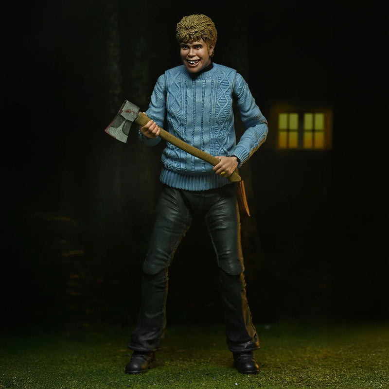 FRIDAY THE 13TH – 7” SCALE ACTION FIGURE – ULTIMATE PAMELA VOORHEES