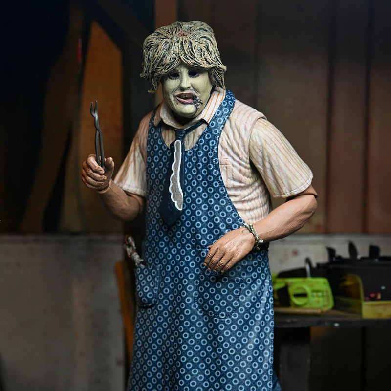 TEXAS CHAINSAW MASSACRE - 7" SCALE ACTION FIGURE - 50TH ANNIVERSARY ULTIMATE LEATHERFACE