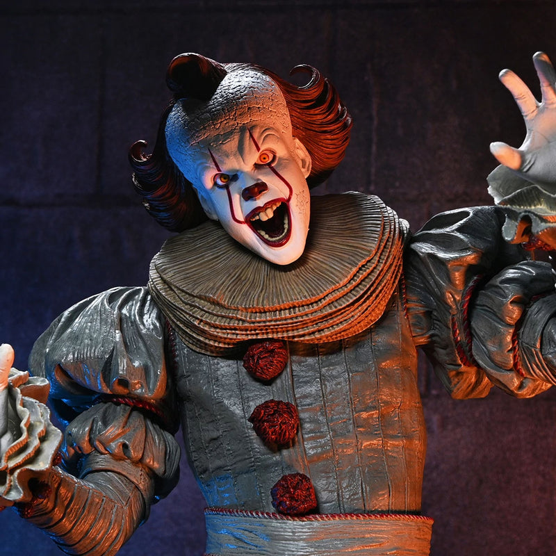 WELCOME TO DERRY - 1/4 SCALE FIGURE – PENNYWISE