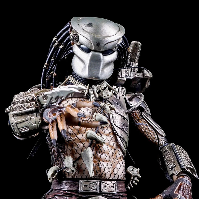 PREDATOR - ¼ SCALE FIGURE - JUNGLE HUNTER PREDATOR WITH LED LIGHTS