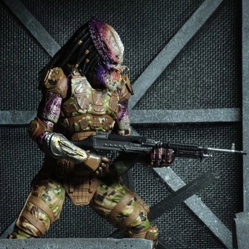 PREDATOR (2018) - 7" SCALE ACTION FIGURE  - ULTIMATE EMISSARY 1