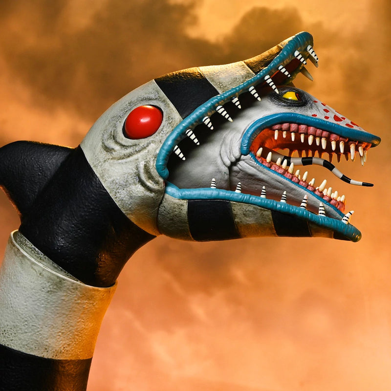 BEETLEJUICE BEETLEJUICE - 7" SCALE ACTION FIGURE - ULTIMATE "MATADOR" BEETLEJUICE AND SANDWORM 2 PK