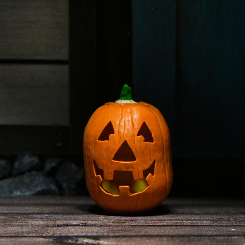 HALLOWEEN RESURRECTION - 7" SCALE ACTION FIGURE - ULTIMATE MICHAEL MYERS